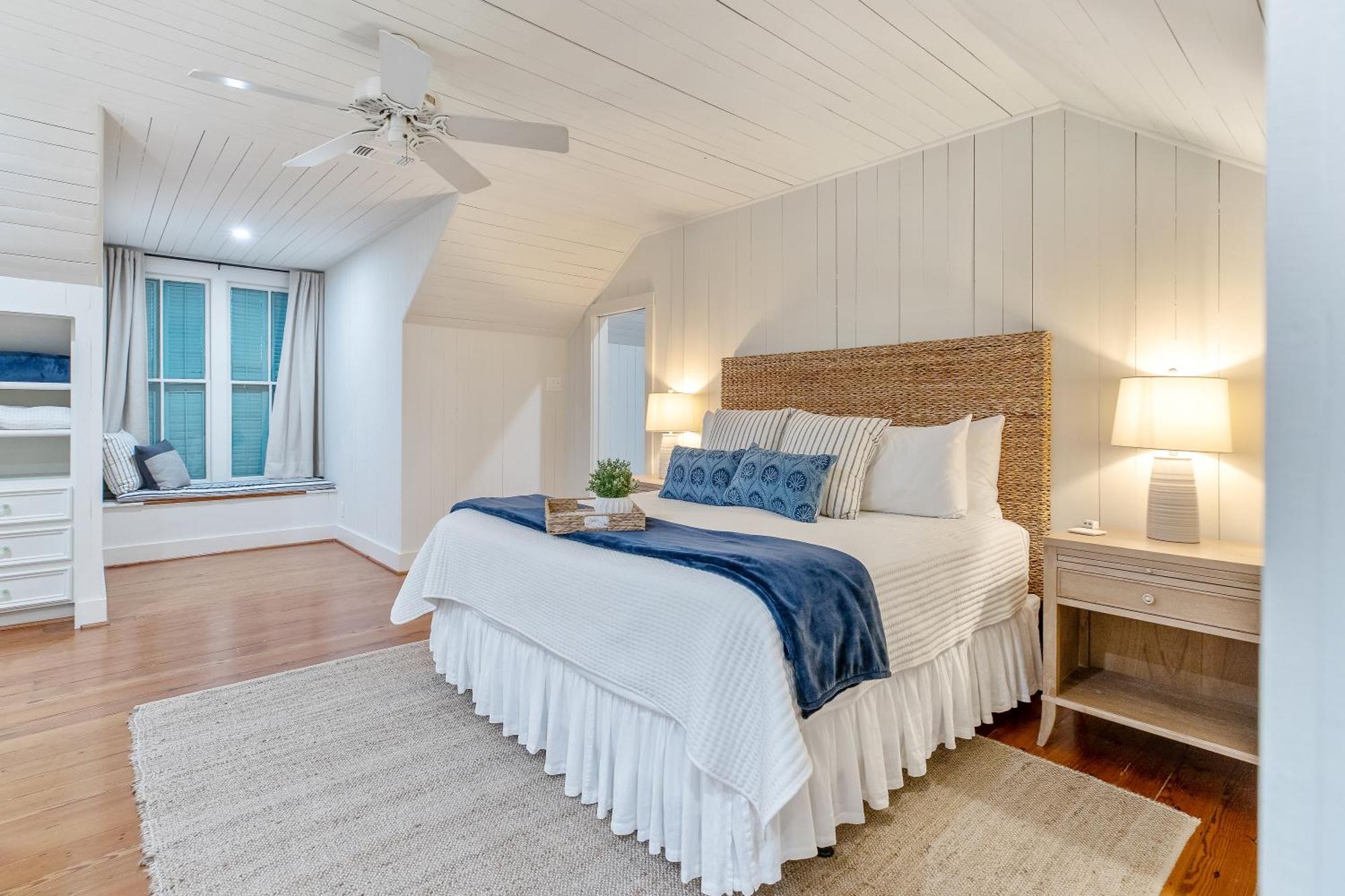 Villa Historic 1871 Coastal Breeze With Heated Pool - Restoring Galveston Exterior foto